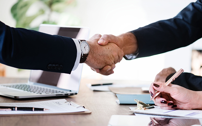 Direito Cível, incluindo cobranças de devedores